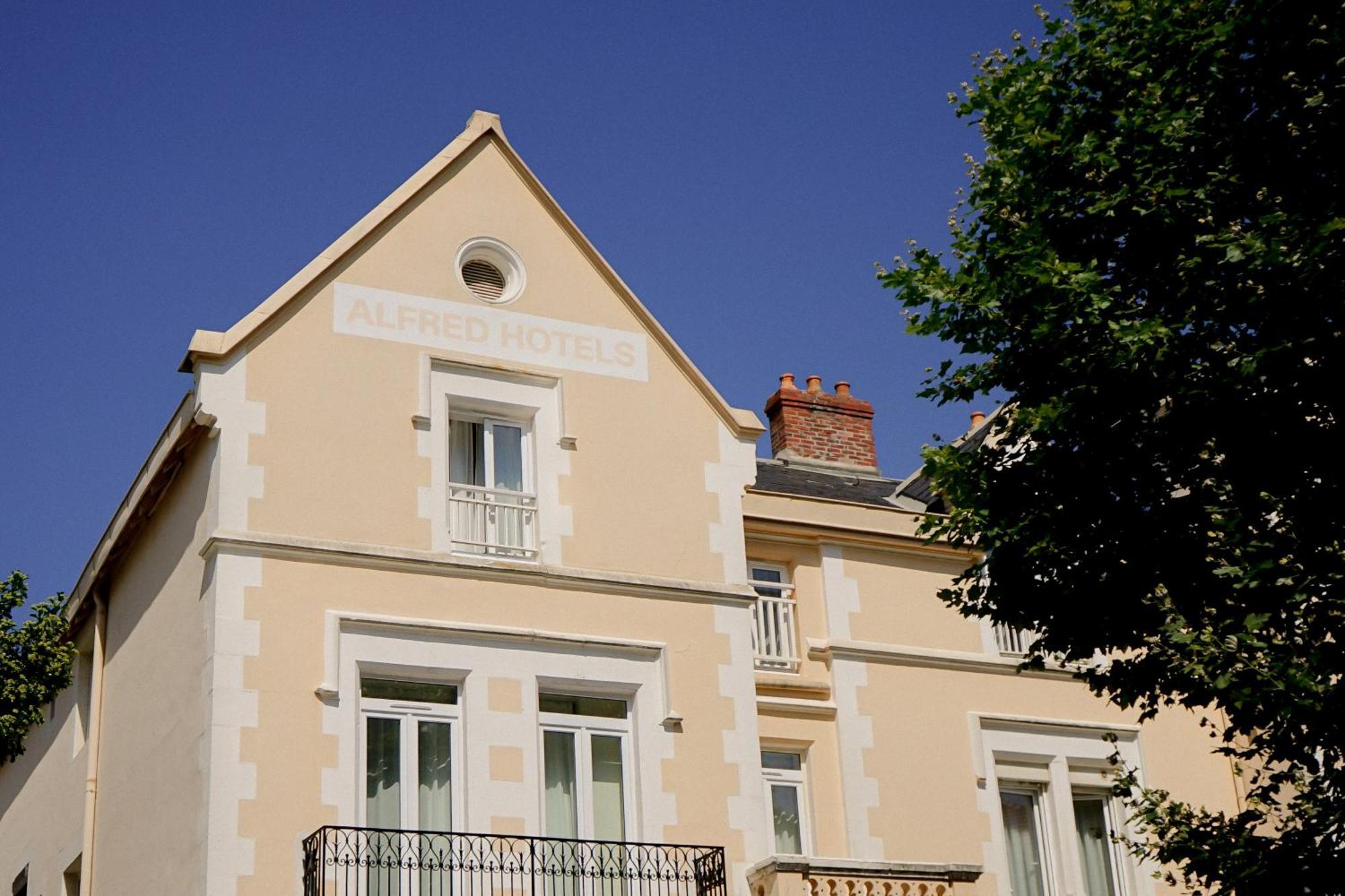 Alfred Hotels Les Halles Biarritz Exterior foto