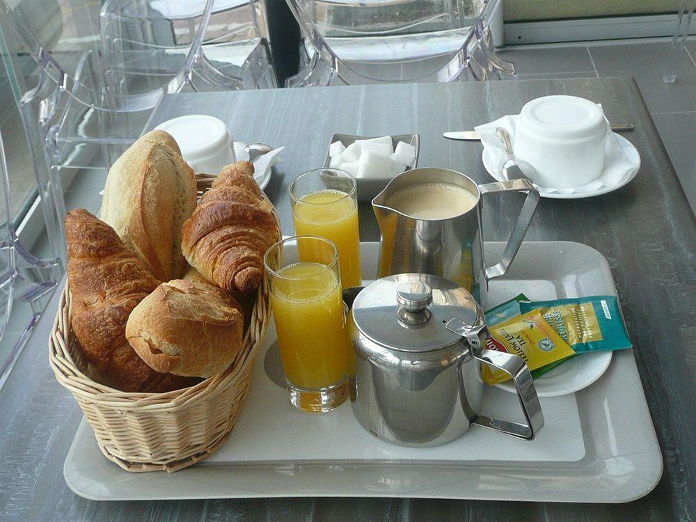 Alfred Hotels Les Halles Biarritz Exterior foto