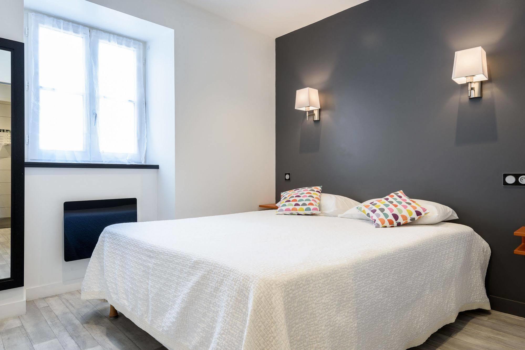 Alfred Hotels Les Halles Biarritz Exterior foto