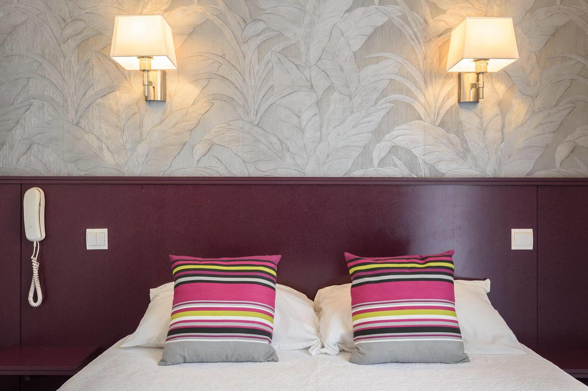 Alfred Hotels Les Halles Biarritz Exterior foto